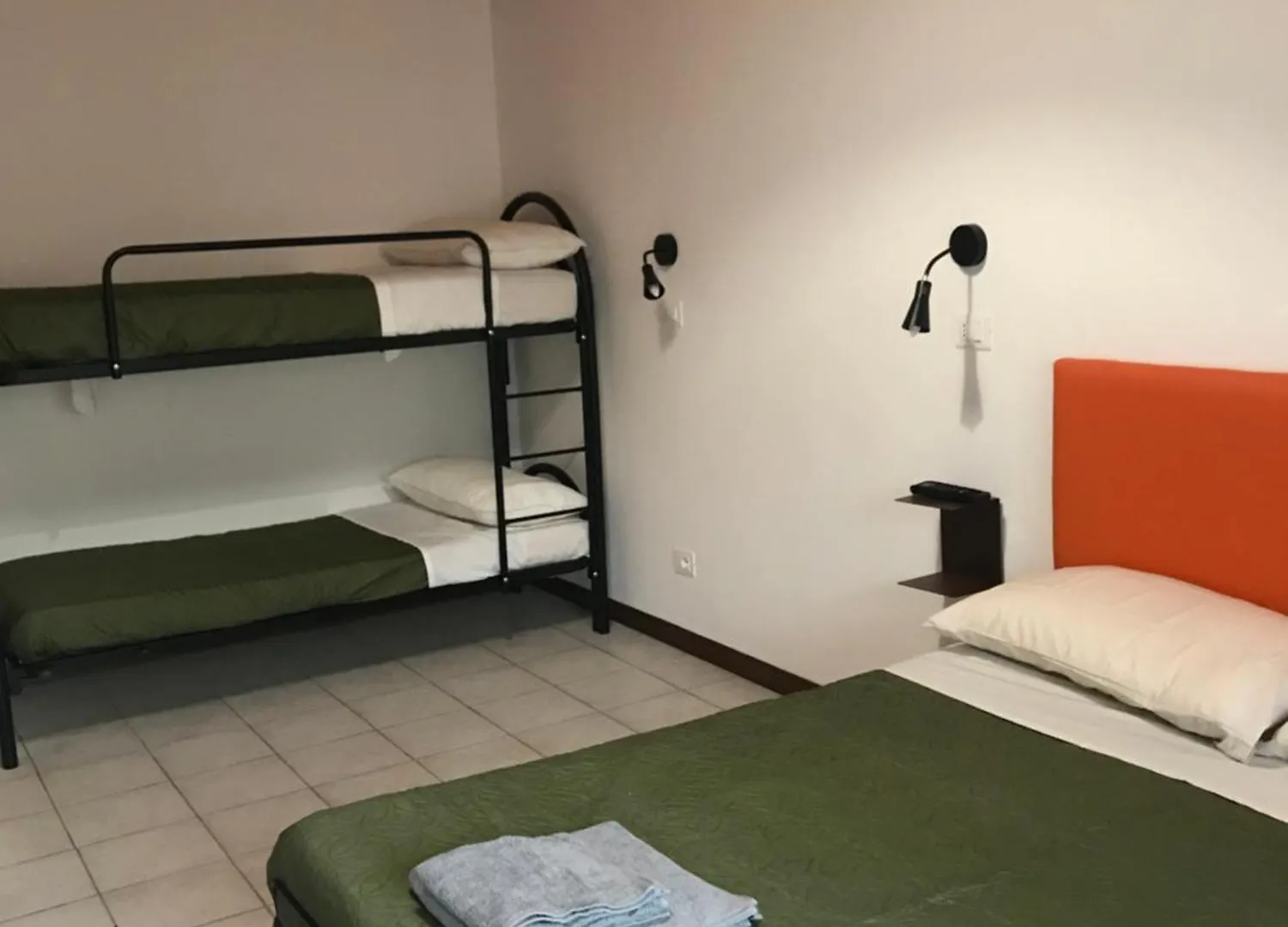 Ugo Bassi Rooms Bologna 0*,  Italië